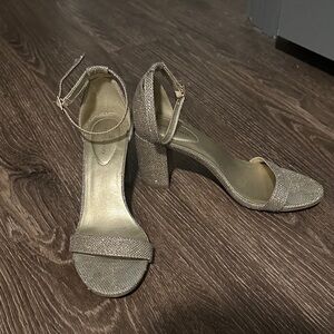 Bandalino Silver Women's Heels